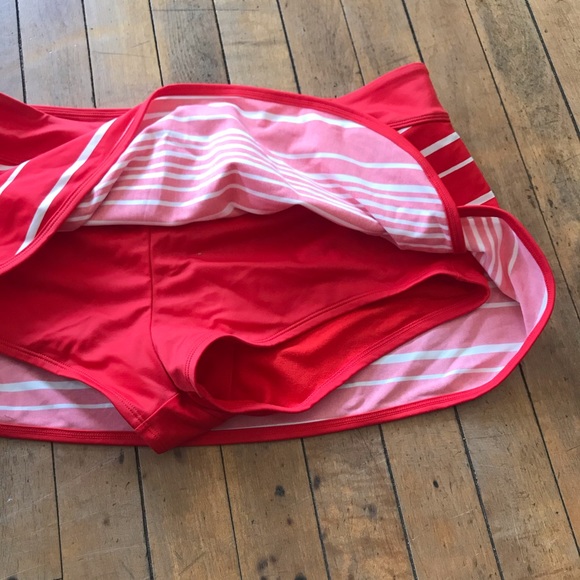 Athleta red & white golf skort - Picture 2 of 5